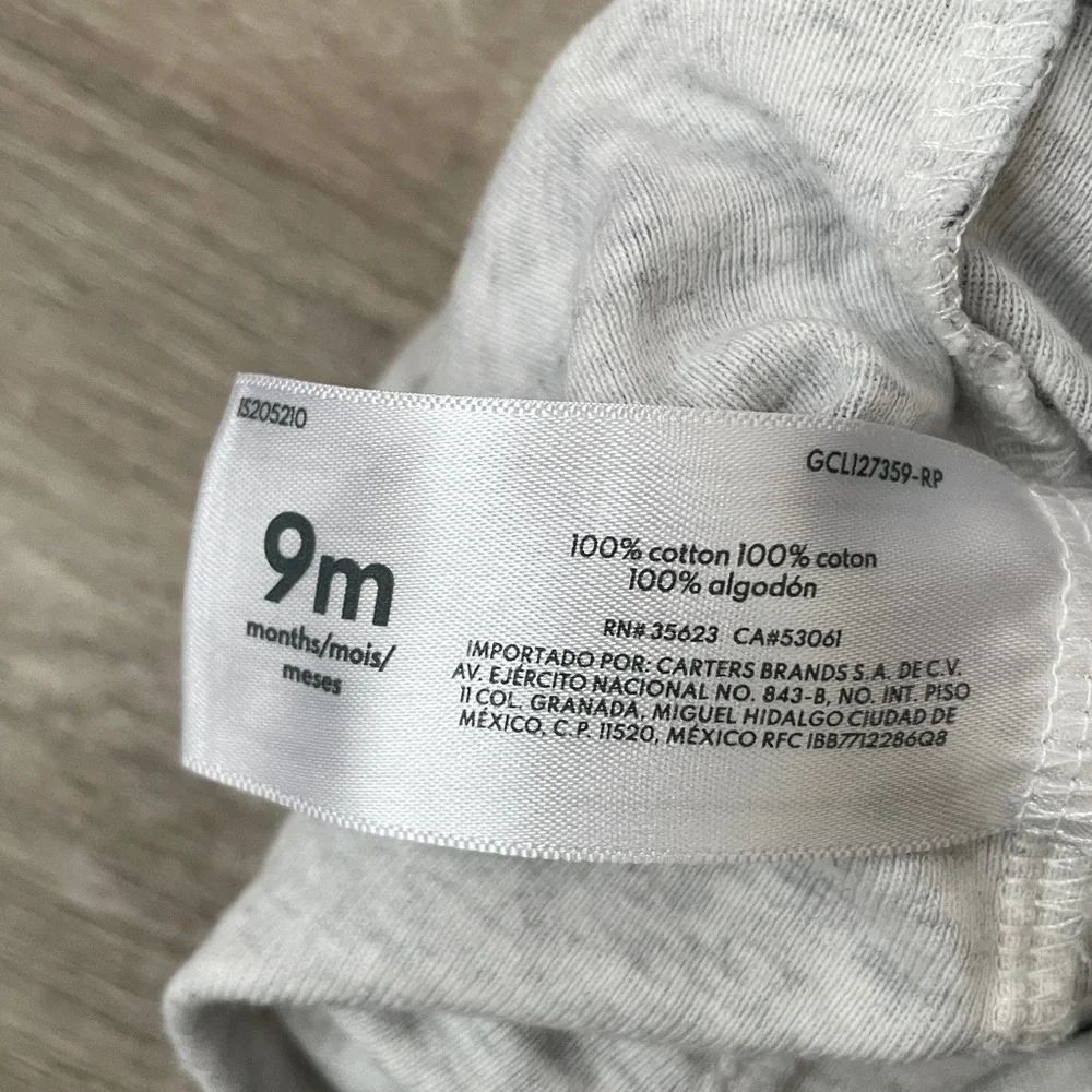 Carter’s Koala one piece size 9 months